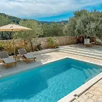Dolce Terra Villa *